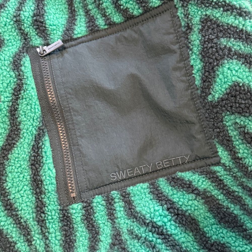 Sweaty Betty - Karma Zebra Print Quarter Zip Fleece Pullover Green Blue - Small - Picture 3 of 12